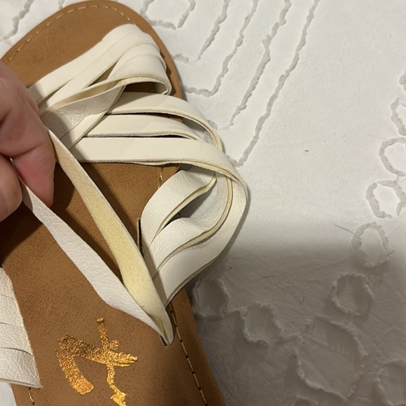 TJ maxx sandals - Picture 3 of 3